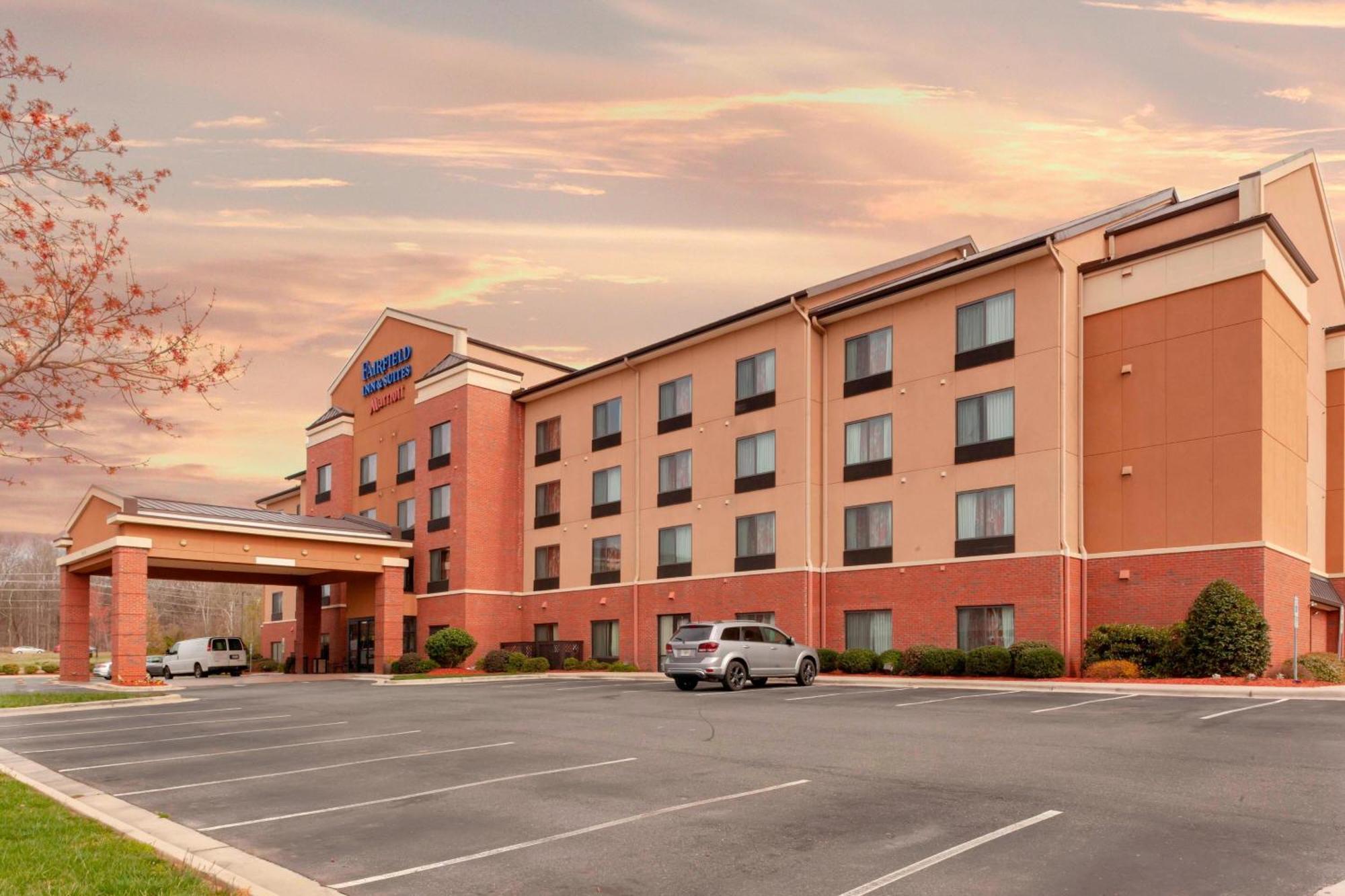 Fairfield Inn & Suites By Marriott Matthews Σάρλοτ Εξωτερικό φωτογραφία